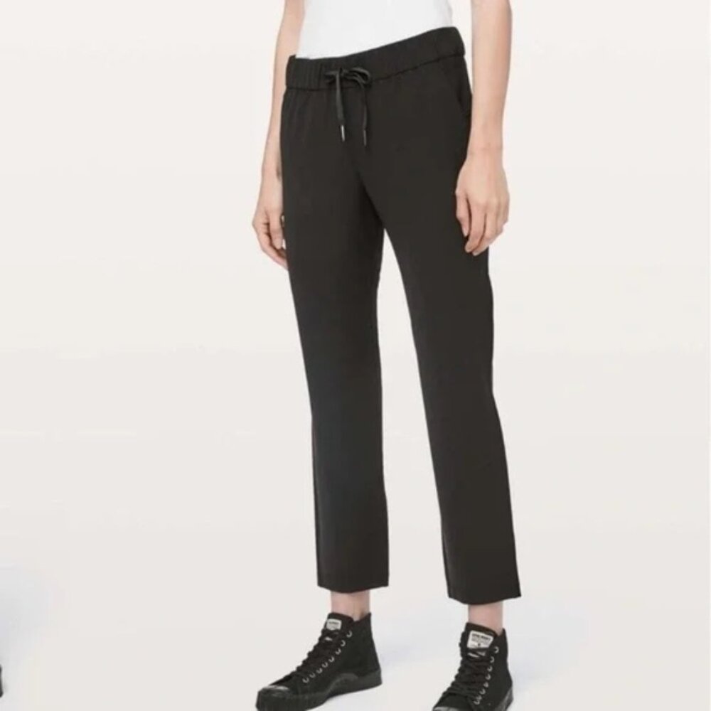 Lululemon On The Fly Pant Woven 27; Black Size 2